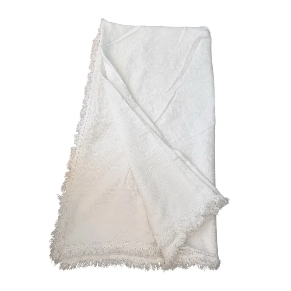 Serena & Lily Maya White Cotton Fringe Queen Coverlet Quilt Throw‎
